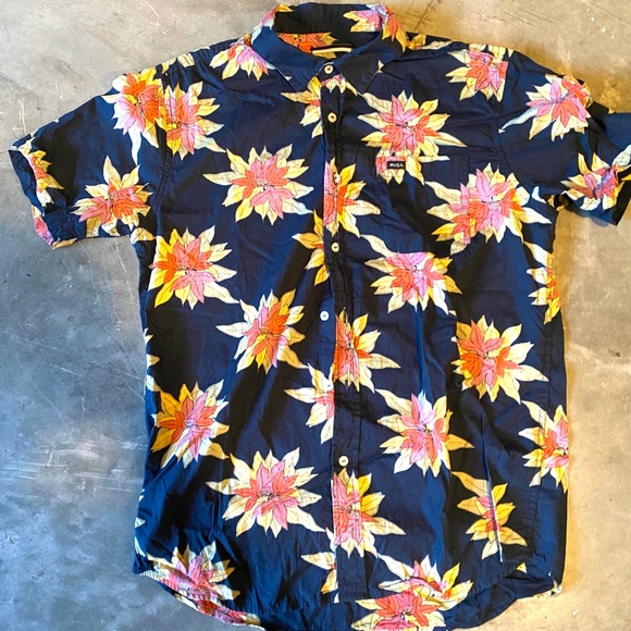 RVCA Other - RVCA Hawaiian shirt